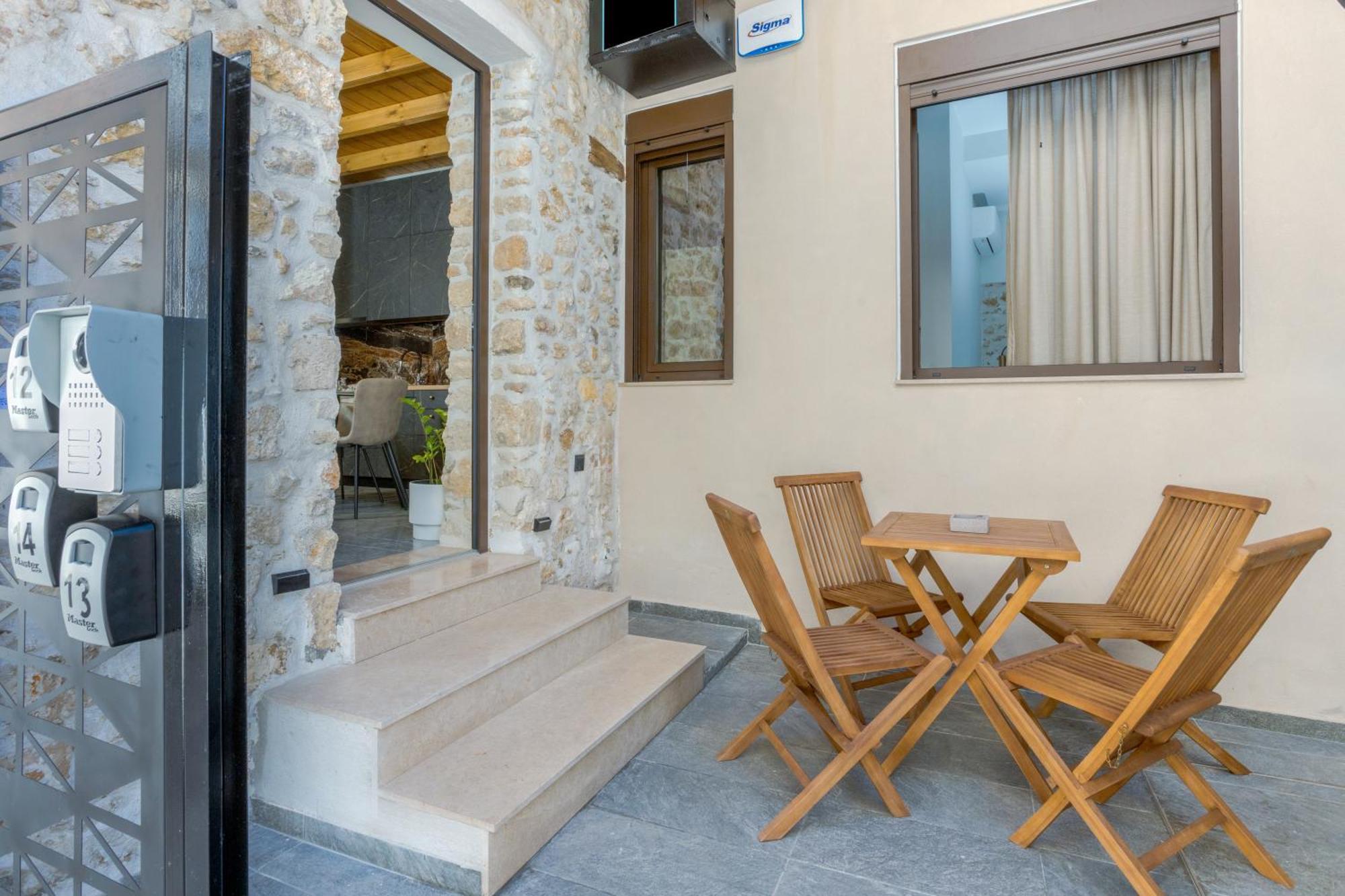 Anassa 14 Luxury One Bedroom Maisonette Apartment
